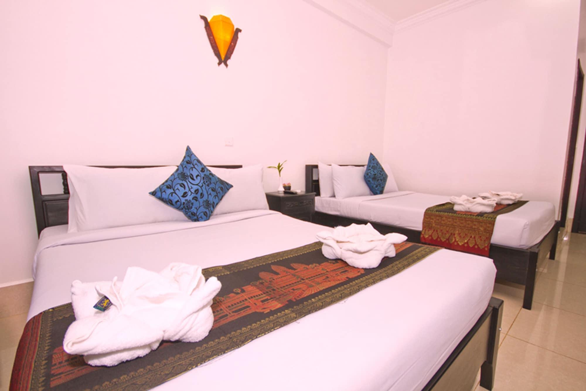 The Unique Angkor Villa Siem Reap Luaran gambar