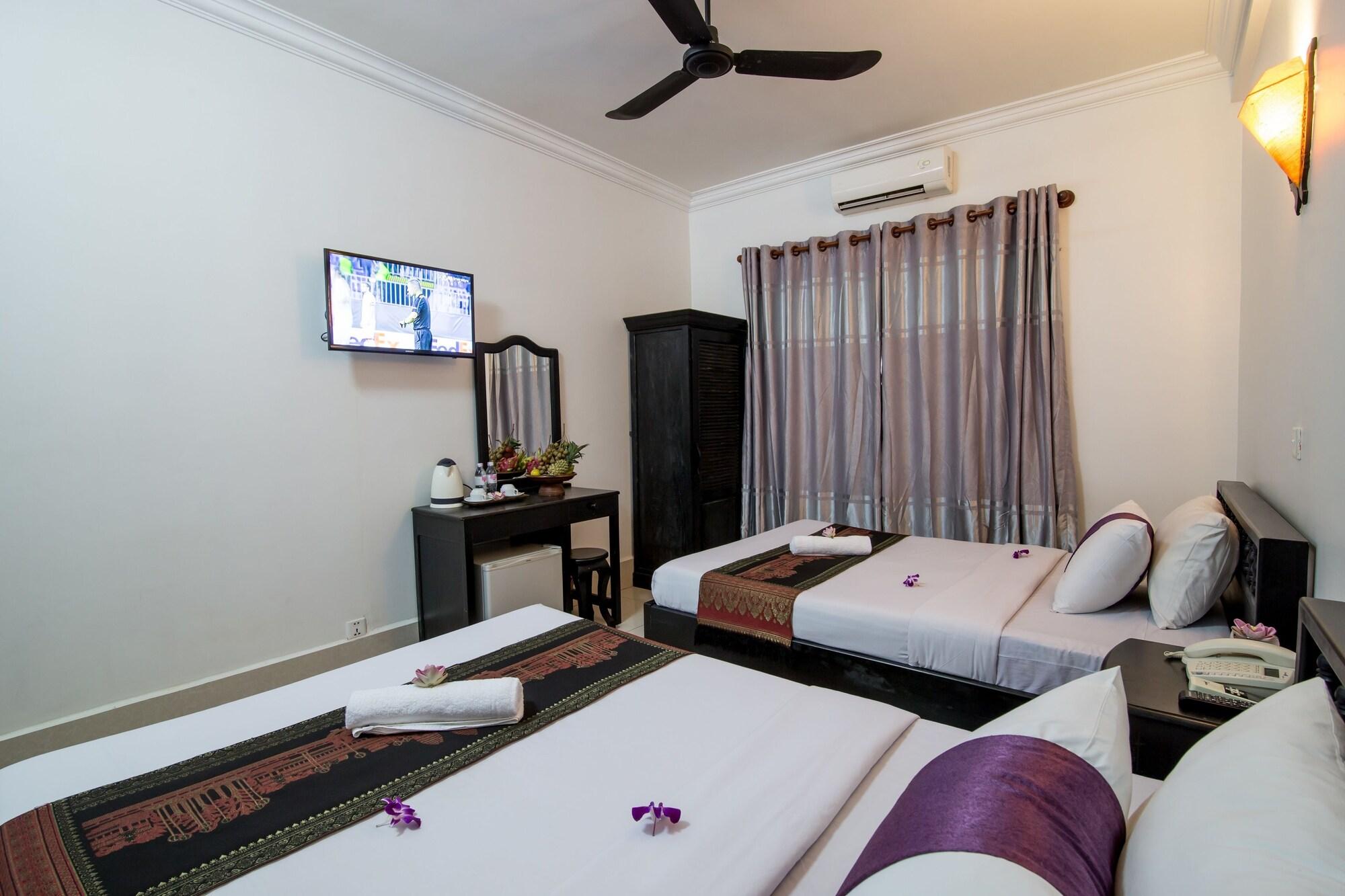 The Unique Angkor Villa Siem Reap Luaran gambar